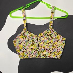 ❤️‍🔥 Urban Outfitters Floral corset top 🌸
